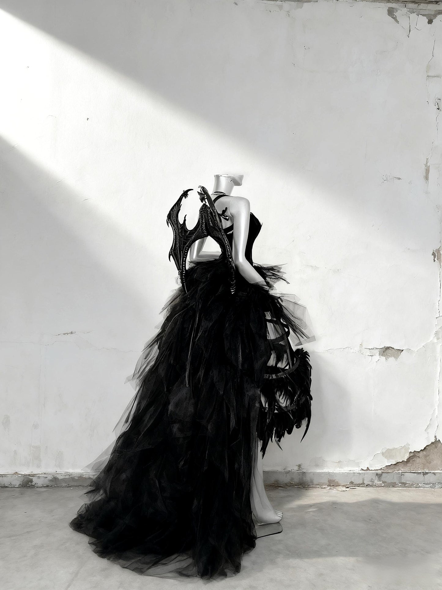 Dark Gothic Rave Festival Outfit – Black Feather Corset Gown with Dragon Wings, Fantasy Cage Skirt Dress for Halloween & Shows, Cosplay