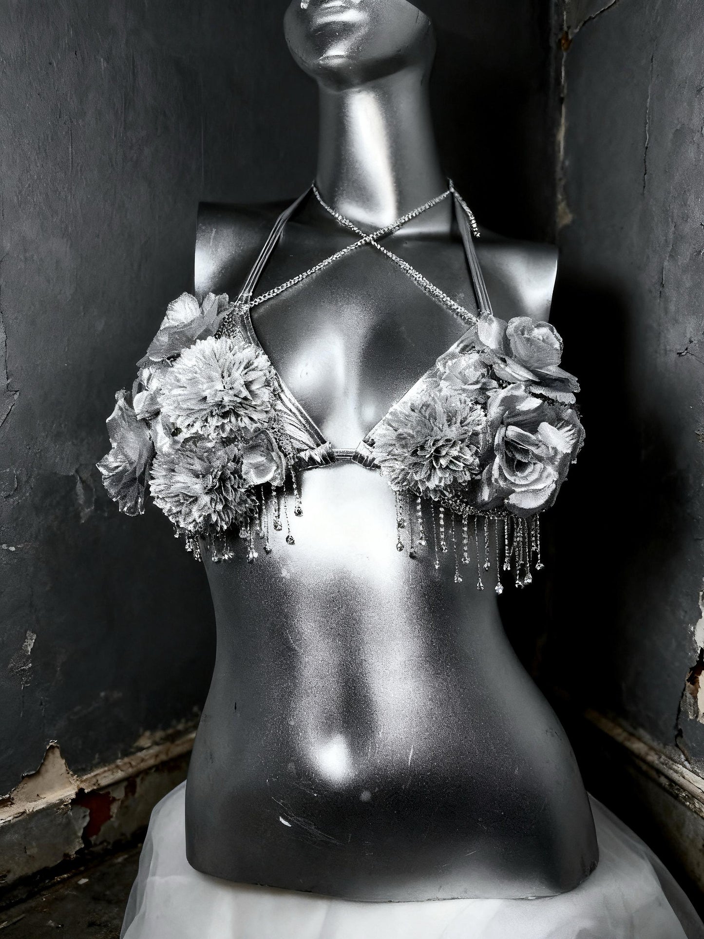 Silver Angel Rave Outfit – 3 Piece Set with Wings, Metallic Bra Skirt & Panties, Fairy Cosplay Festival Costume, Y3K, Ravewear, Burningman.