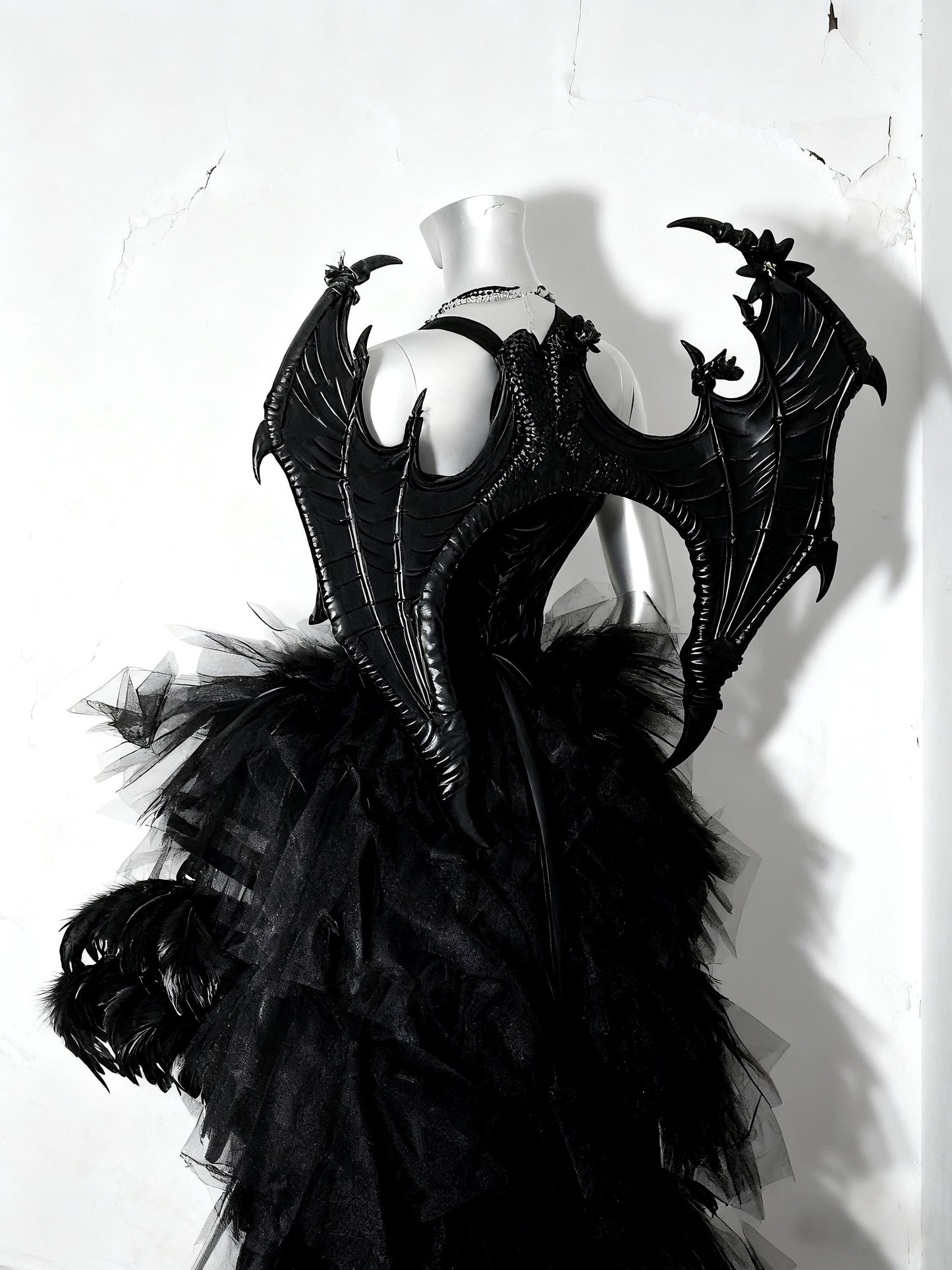 Dark Gothic Rave Festival Outfit – Black Feather Corset Gown with Dragon Wings, Fantasy Cage Skirt Dress for Halloween & Shows, Cosplay